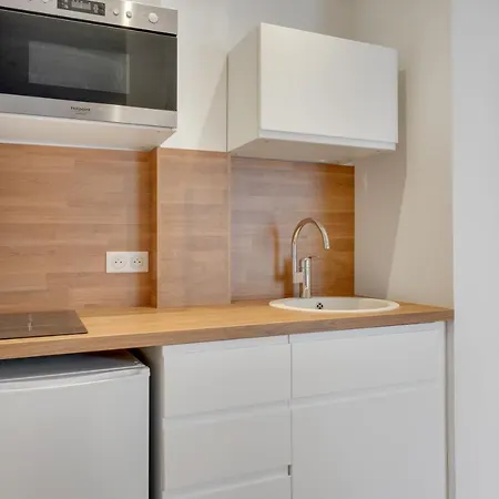 Le Bellevue 4* Párizs