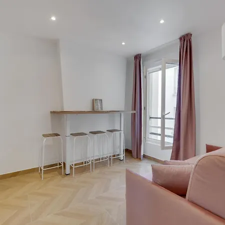 Le Bellevue 2* París