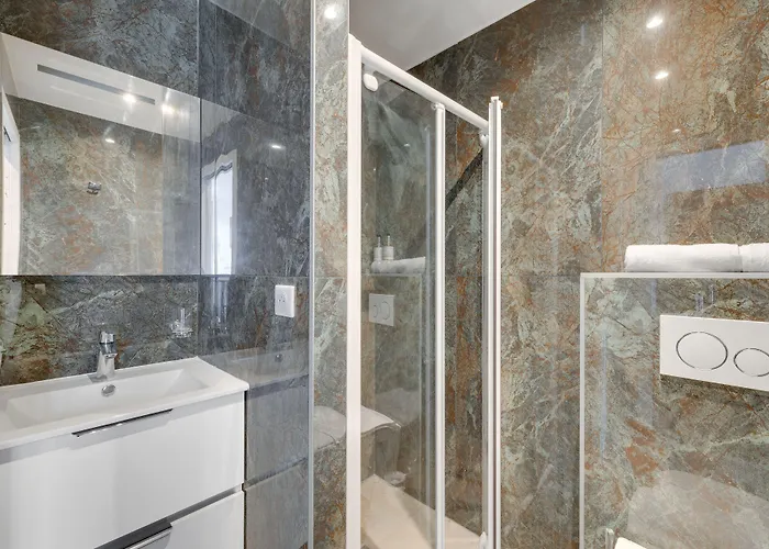 Le Bellevue 4* Parigi